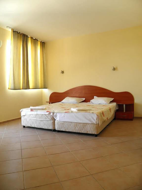 Hotel Elmaz Lozenec Kültér fotó