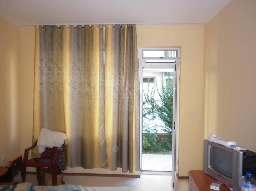 Hotel Elmaz Lozenec Kültér fotó